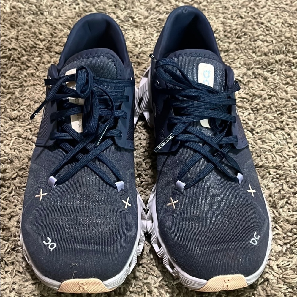 On Running Athletic Shoes with Cushioned Sole
